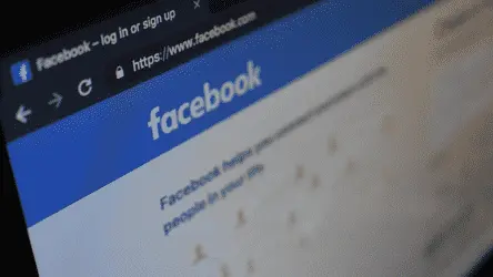 Facebook обвиняют в игнорировании наркоторговли на платформе