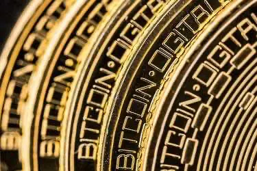 Биткоин дешевел с $1350 до $950 за последние две недели