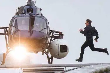 Его жизнь круче боевиков. Из тюрьмы он сбежал на вертолете