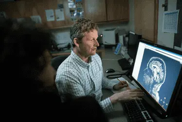 Каннабис в подростковом возрасте может привести к изменению развития коры головного мозга: исследование