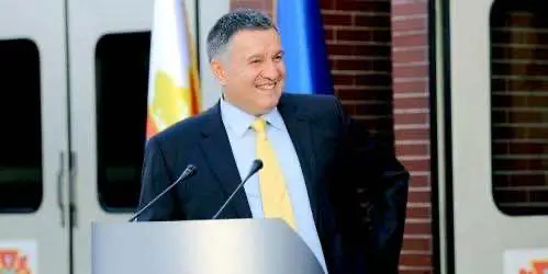 Министр внутренних дел Украины хочет продавать наркотики