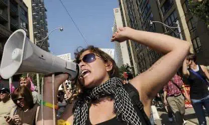 Демонстрация против политика-прогибициониста закончилась арестами активистов