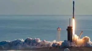 Инженер SpaceX продавал инсайдерскую информацию через даркнет