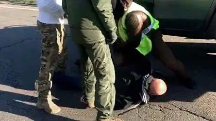 ФСБ перехватила курьеров с 55 килограммами "клубных" наркотиков