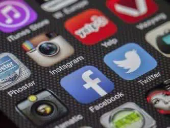 «Просто смешно»: закон о регулировании мессенджеров наткнулся на Лугового