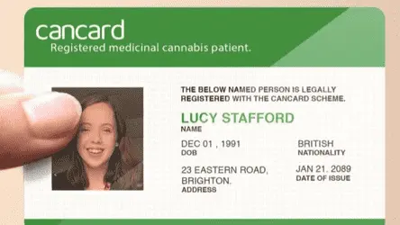 Великобритания вводит систему карт, которые декриминализуют марихуану для пациентов
